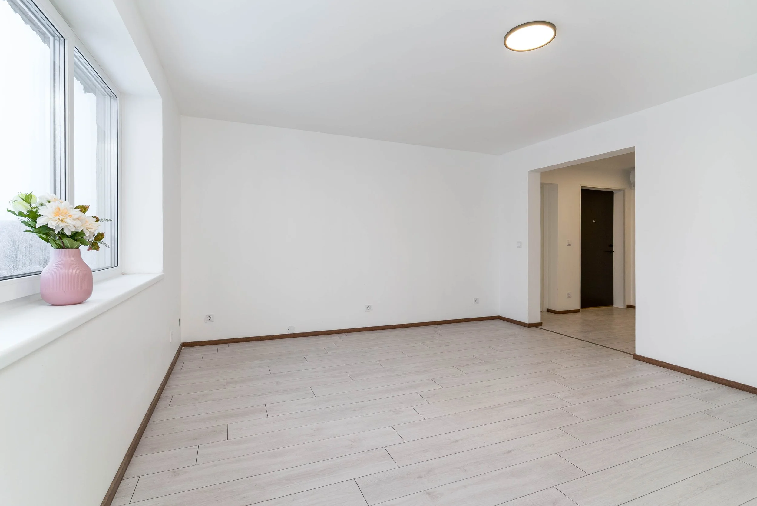 Renoveeritud 2-toaline korter Leie külas