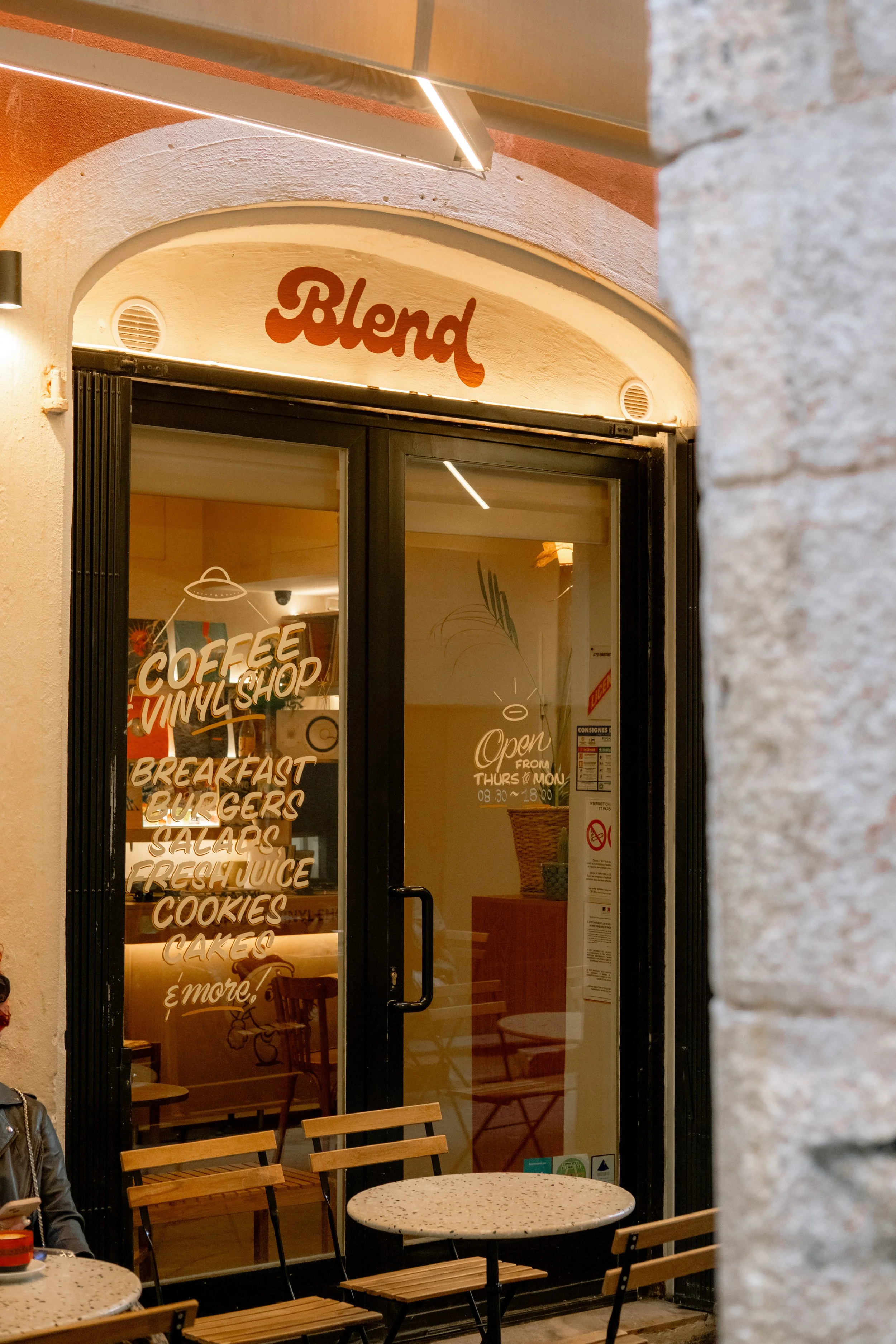 Blend Coffee Shop Photographies