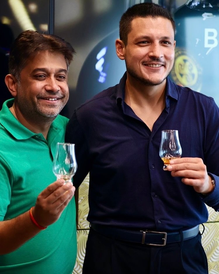 12 hospitality leaders. One transformative two days. This is what happens when passion meets structure. 

A certificate isn&rsquo;t just paper. 100% pass rate. Zero shortcuts. Just pure passion for craft. 

The Certificate in Scotch Whisky programme 