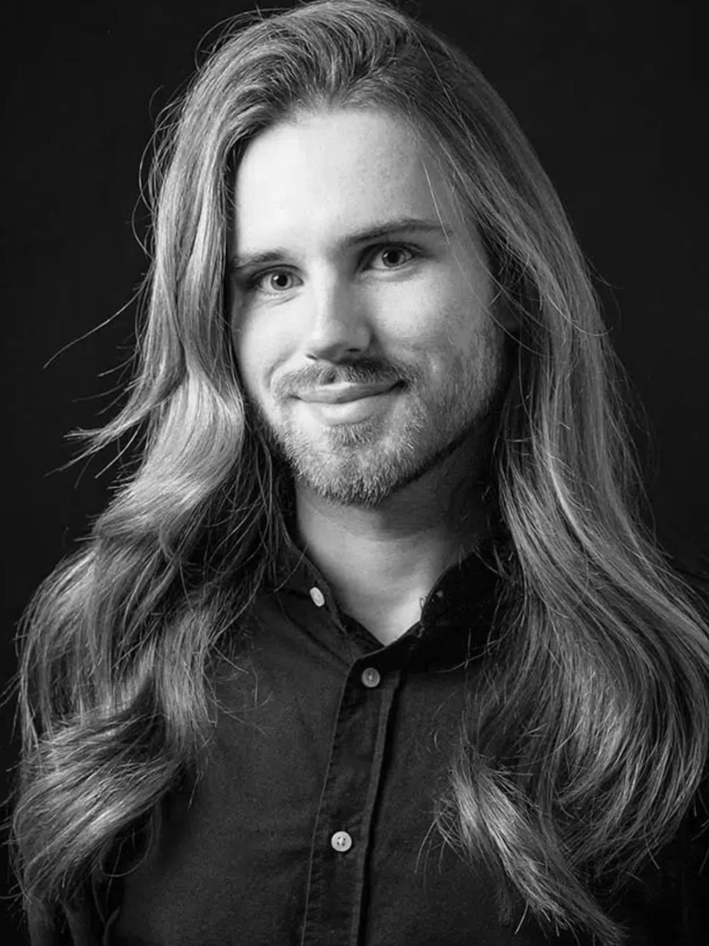 MEET JULES | 
Fresh from Paris and after only just a couple of weeks is already turning heads at Willomina! Jules is a Master of colour and style and we couldn&rsquo;t be happier introduce him to you all. Book in with @atelierjulesh now.