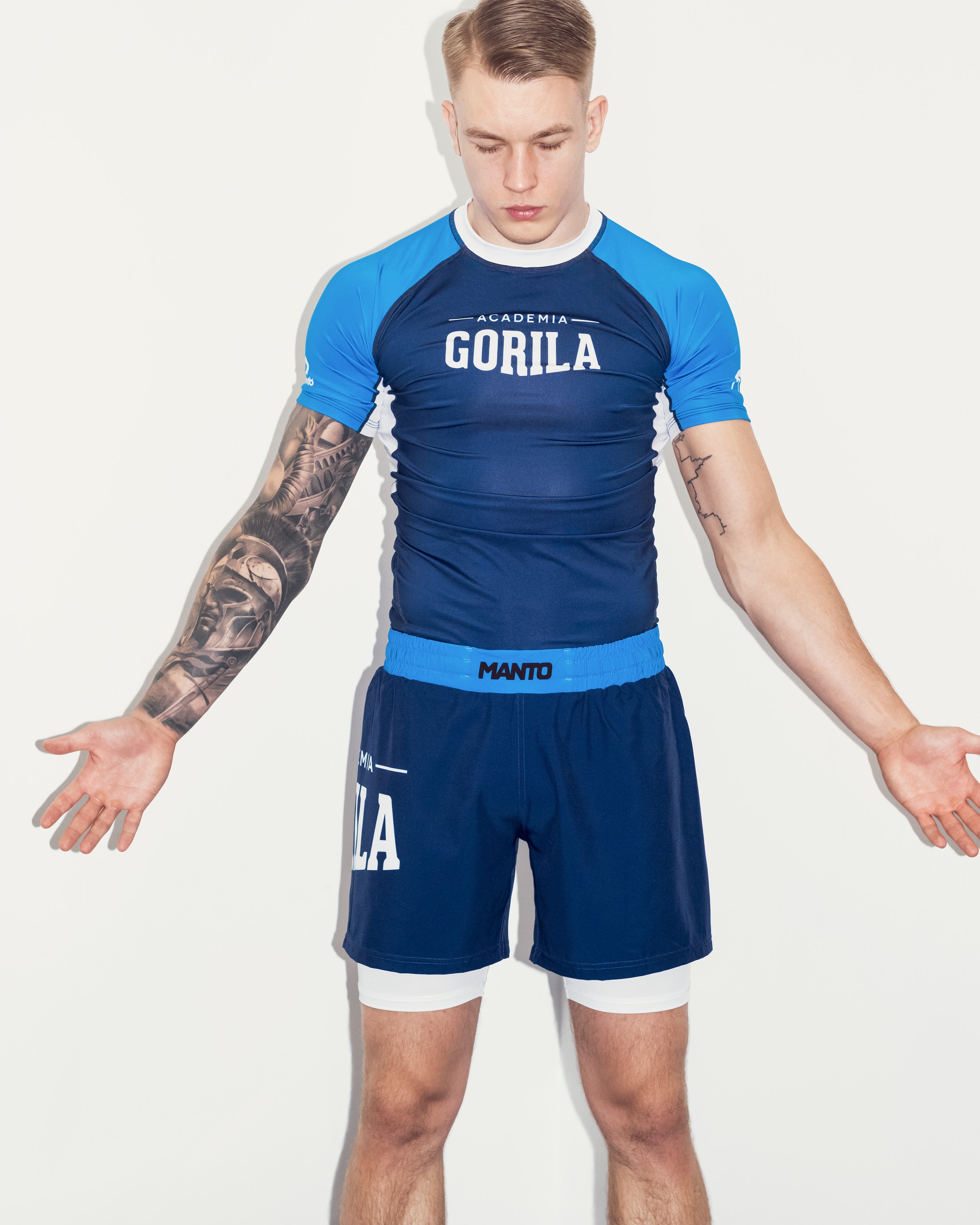 01-AG-Merch-0002-WEB.jpg