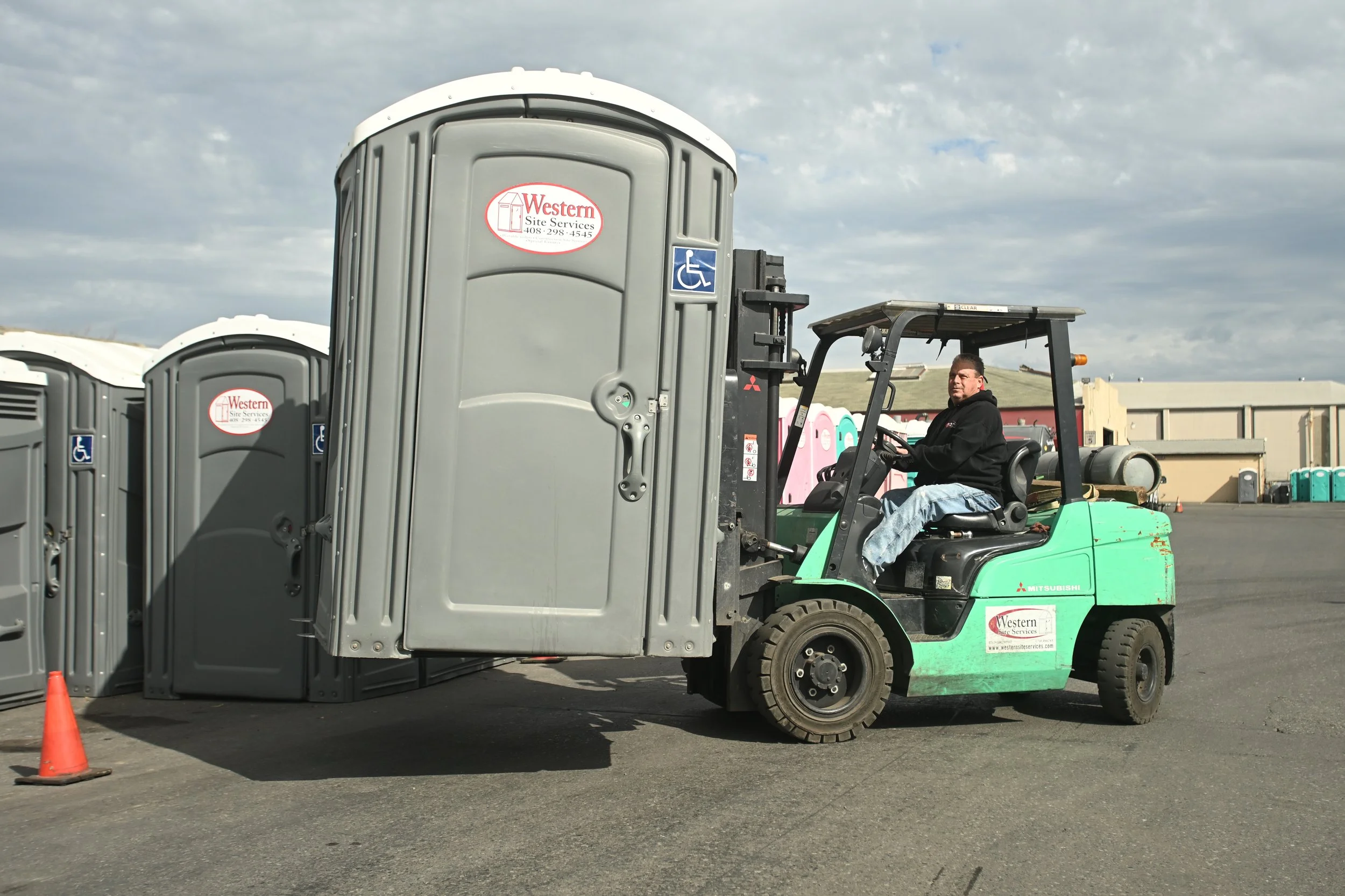 ADA Portable Restrooms 