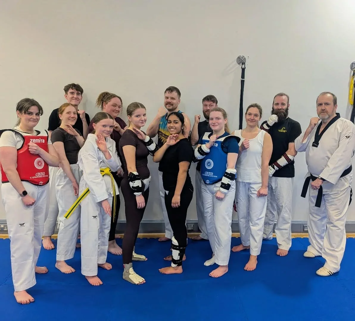 🥋 𝗞𝘆𝗿𝗼𝘂𝗴𝗶 𝗪𝗼𝗿𝗸𝘀𝗵𝗼𝗽! 🥋

Loads of happy smiles after lots of hard work and effort today! ☺️ 

The basics of Preparation Execution Recovery were successfully covered and everyone got some good matches in with our e-body armour! 🆚

Keep