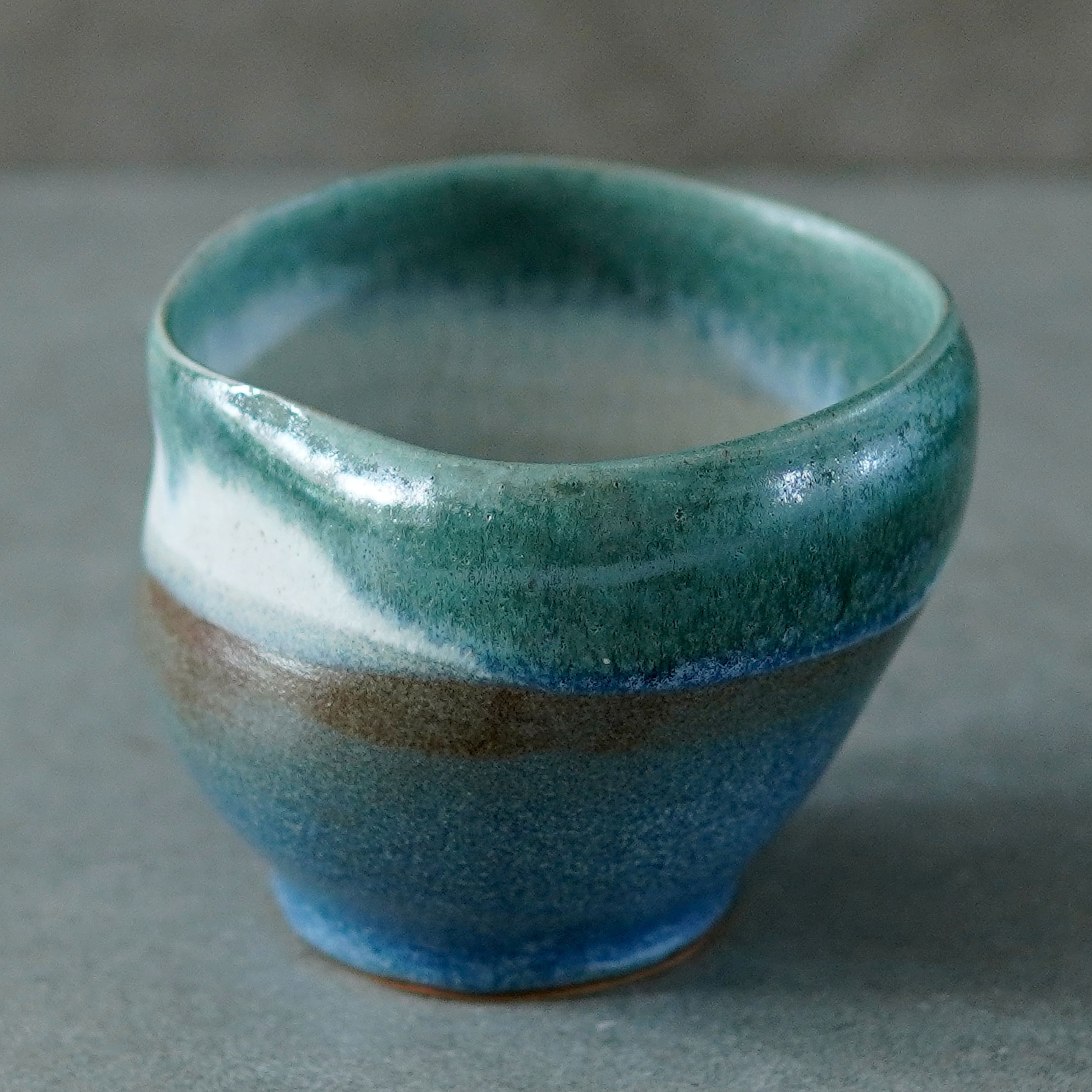 Wave dipped meduim bowl2.jpg