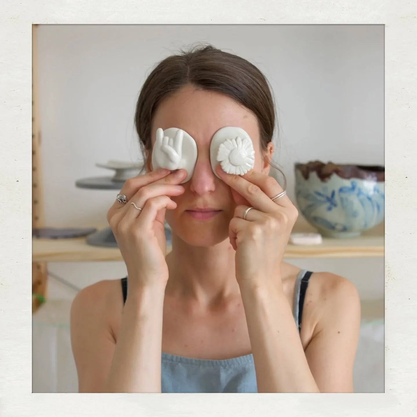 Hey, Karo here! 
Before I leave to do one of my last modules for my apprenticeship, I'm checking in briefly after many months.

I've been working on my portfolio for the last few months. After my trip I will finally work on the website. I can't wait 