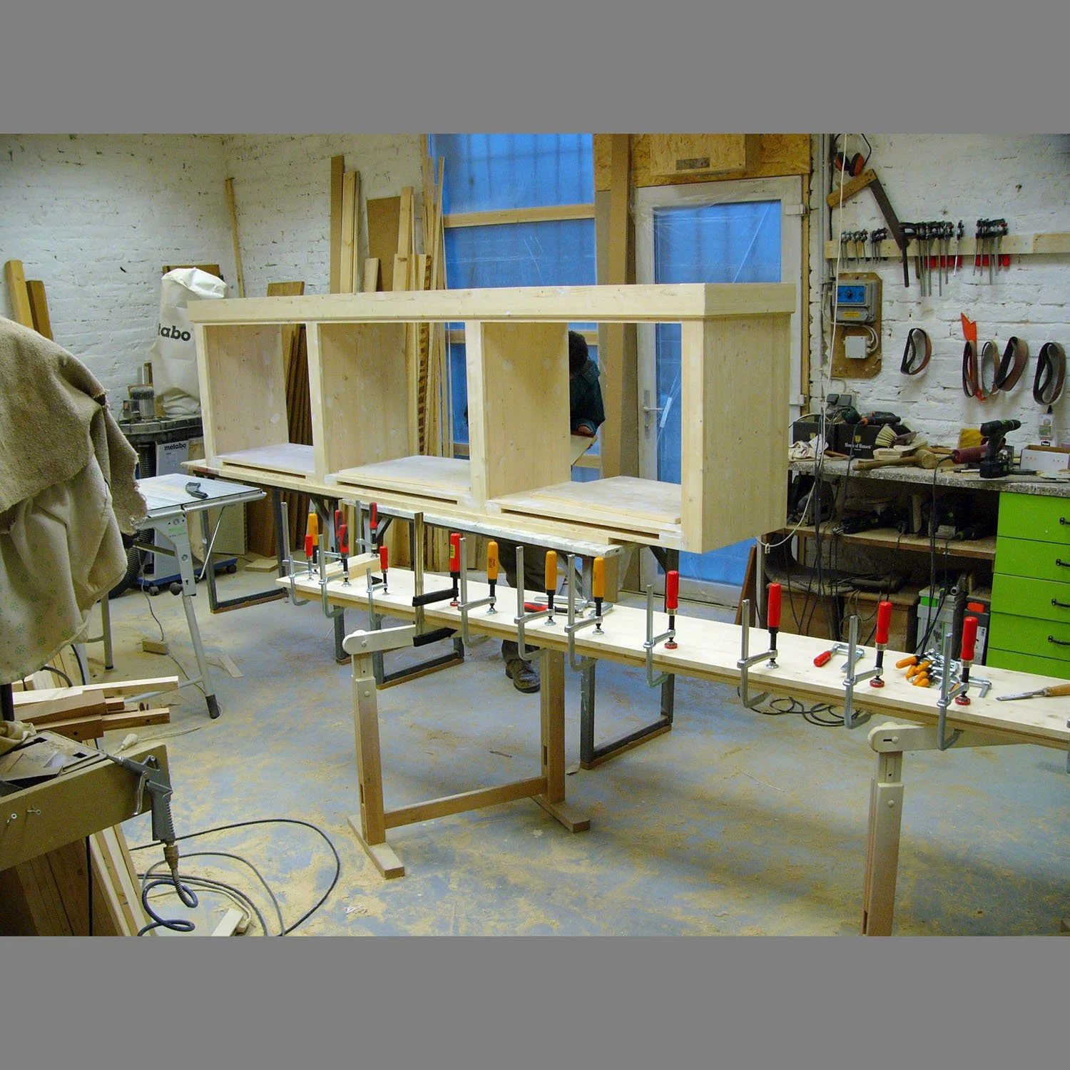 2008-weisser-Buecherschrank-05.JPG