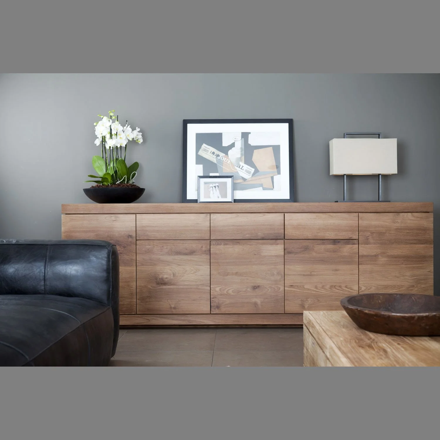 1015331-Ethnicraft-Teak-Sideboard-Burger-5-Türen-3-Schubladen-250X45X85_03.jpg