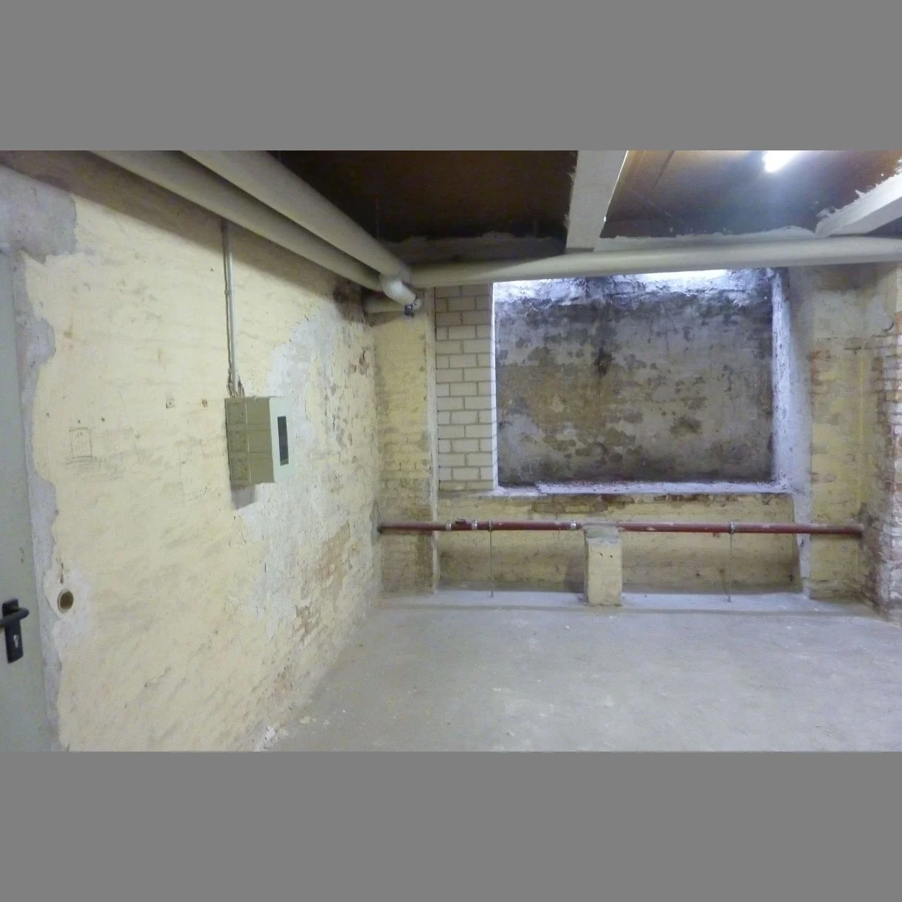 2013-Alt-Moabit-Exedra_1277.JPG