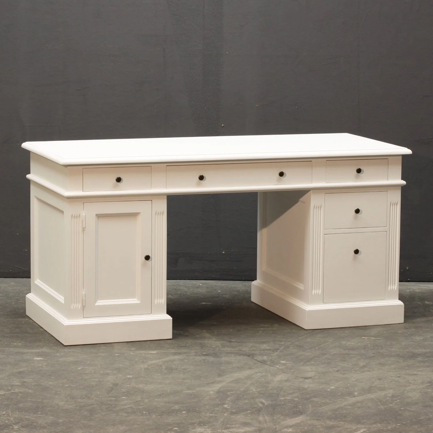 Durieux-D888-Desk.jpg