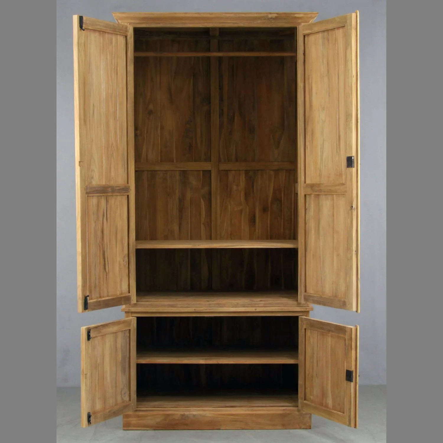 2011-Kleiderschrank-Schargi-03.jpg