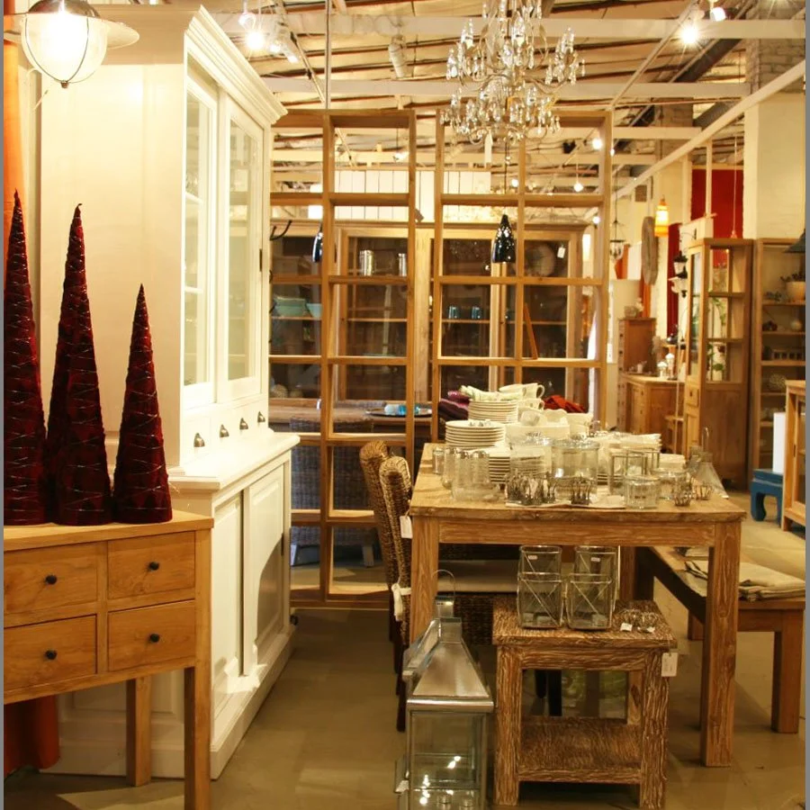 2007-exedra_moebelausstellung_eingang.jpg