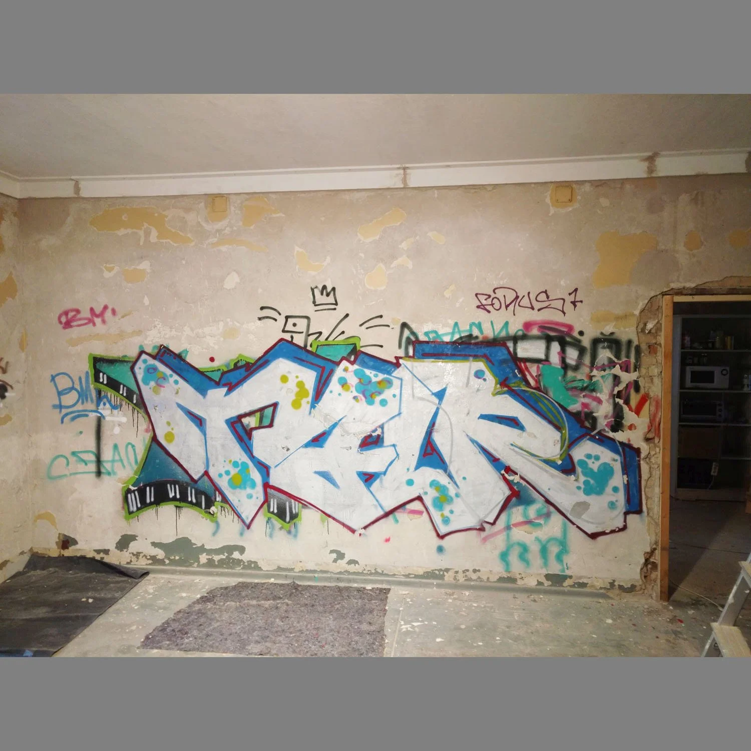 2018-10-19-Waende-oben-Exedra_2108.jpg