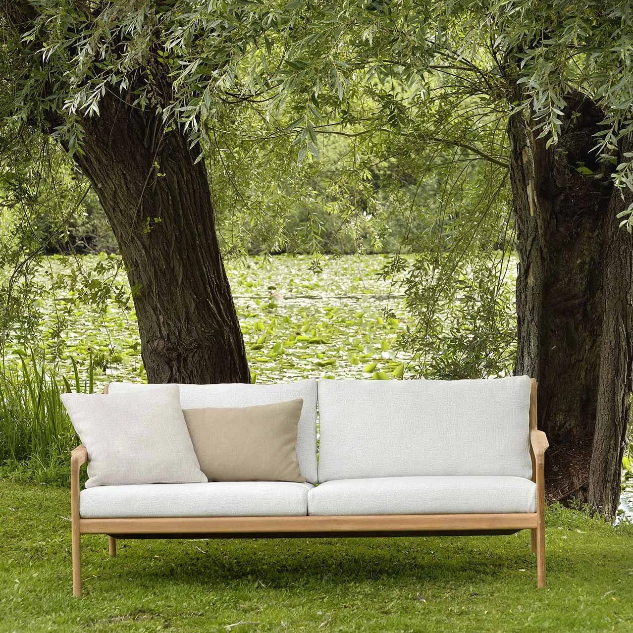 10251 Outdoor Teak Jack sofa Off White 2 seater.jpg