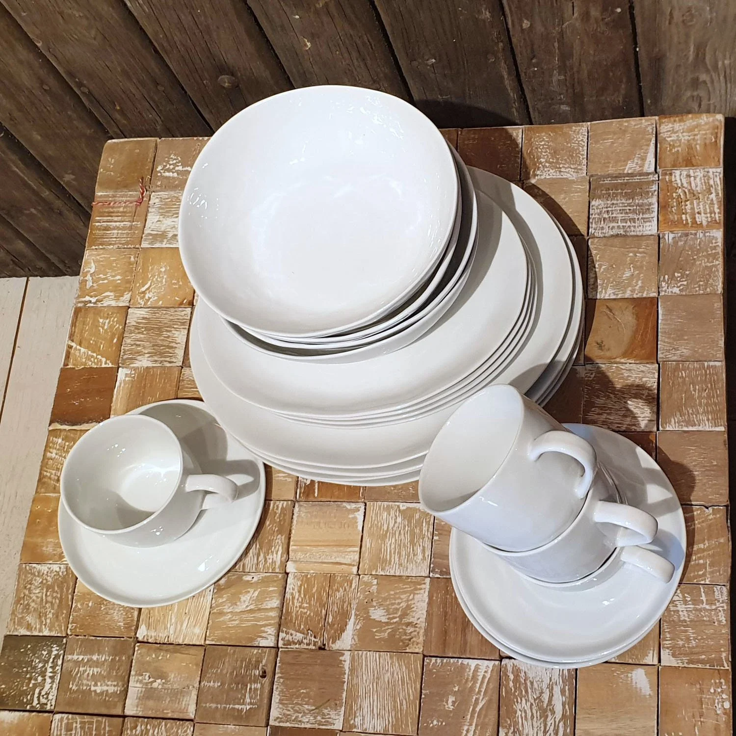 Geschirrset-Porcelino-oval-4 Personen-Pomax-2.jpg