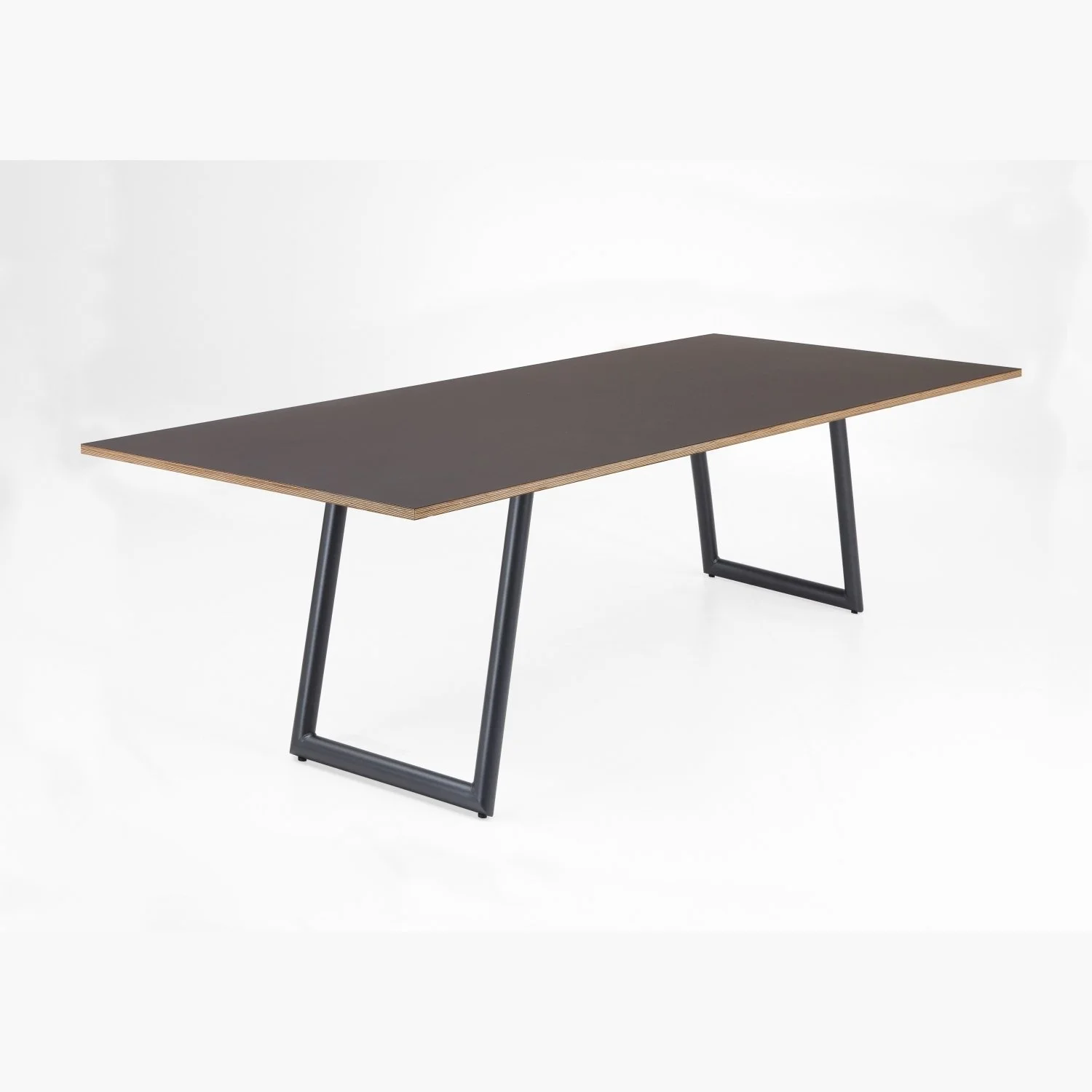 Tisch-Fenix-Nouvion-Bein-O-Platte-1-01.jpg