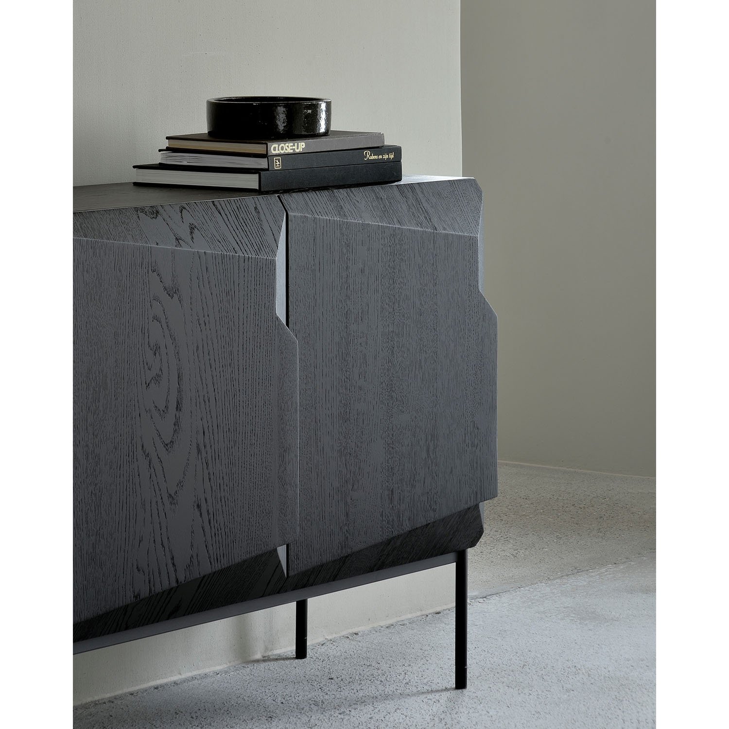 50437_Oak_Stairs_sideboard_black_WEB.jpg