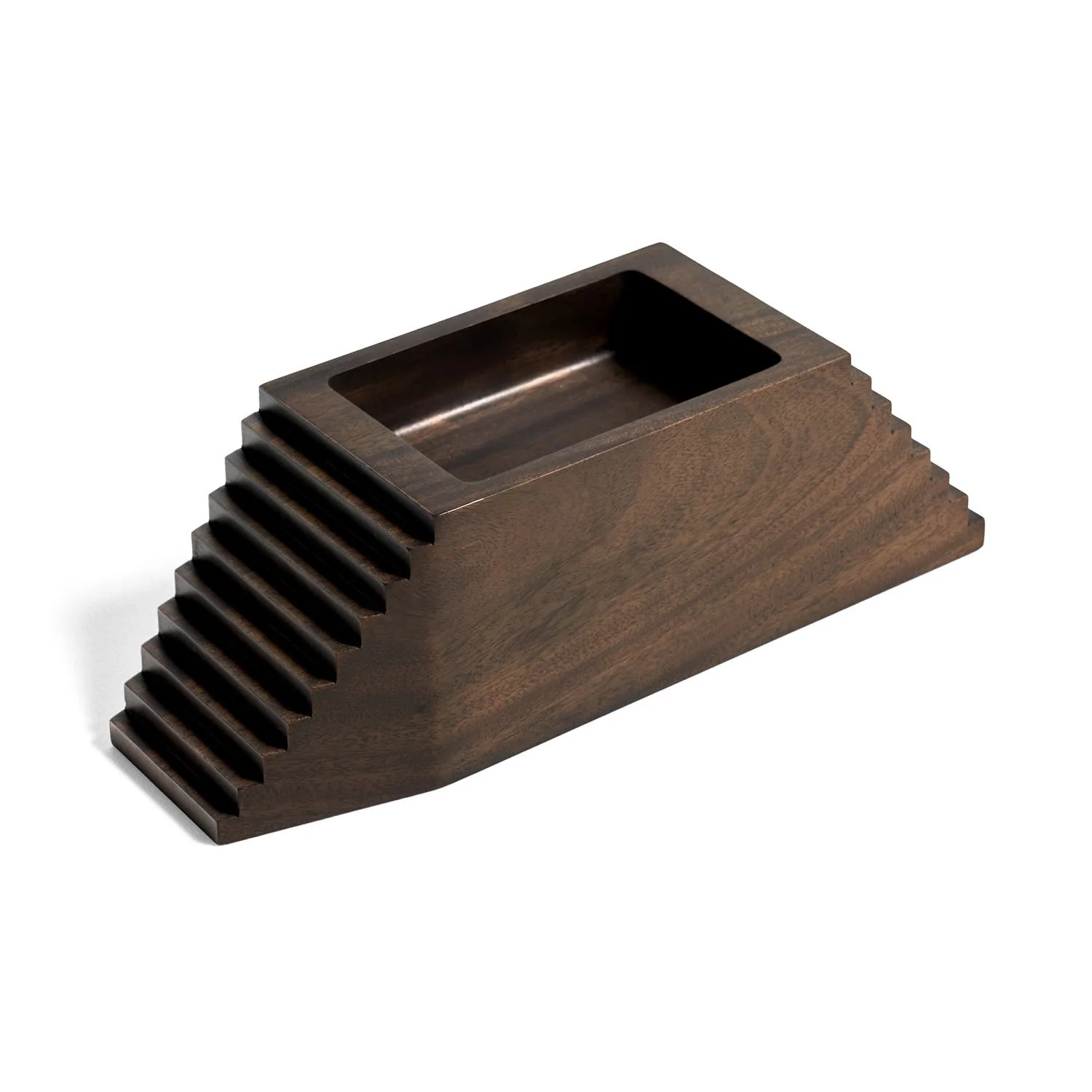 29625_Brown_Moscow_object_mahogany_front1_cut_WEB.jpg