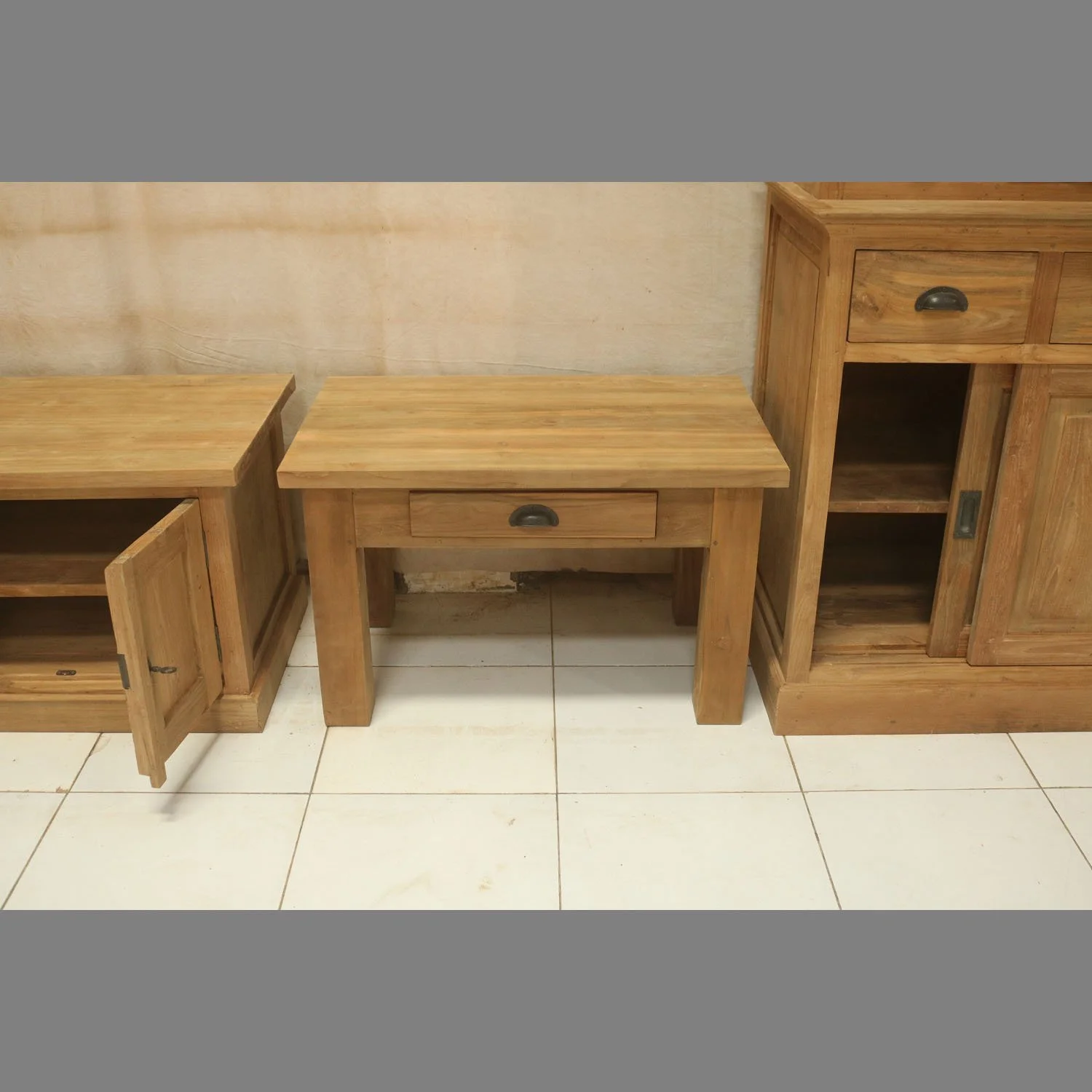 2020-Schrank-TV-Rudow-03.JPG