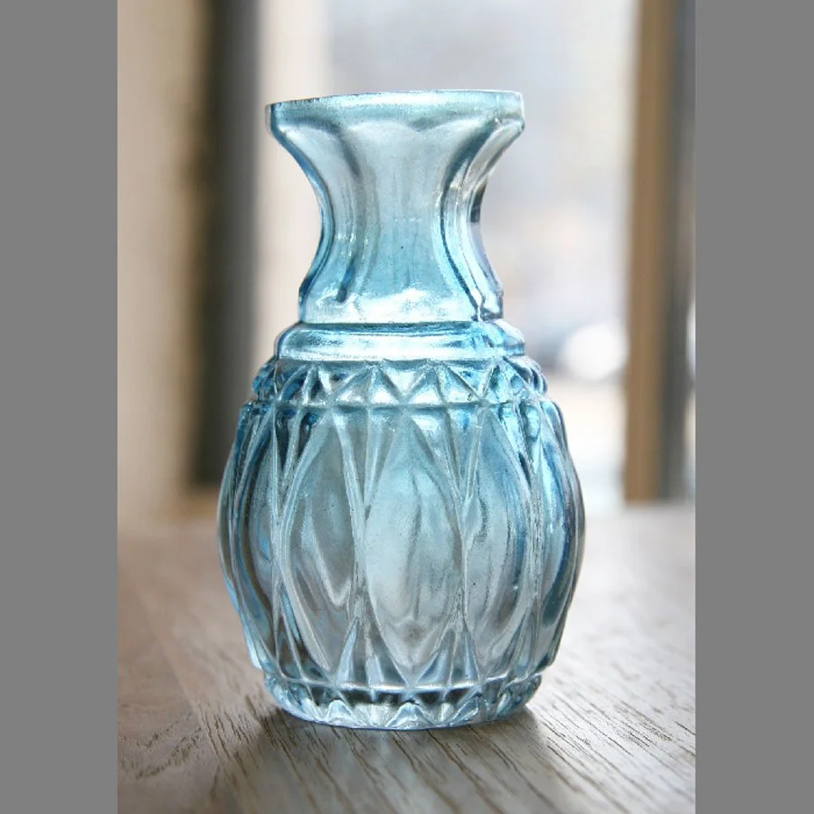 Braxton_3361656 Minivase blau.jpg