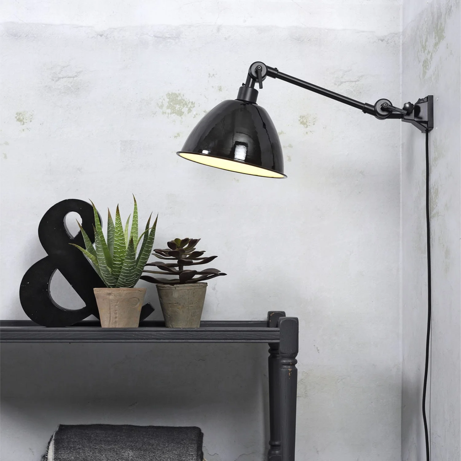 its-about-romi_amsterdam-w1-b-iron-b_03.jpg