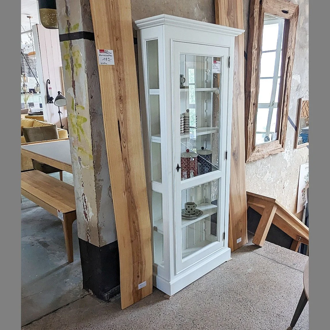 2023-Vitrine-Montag-01.jpg