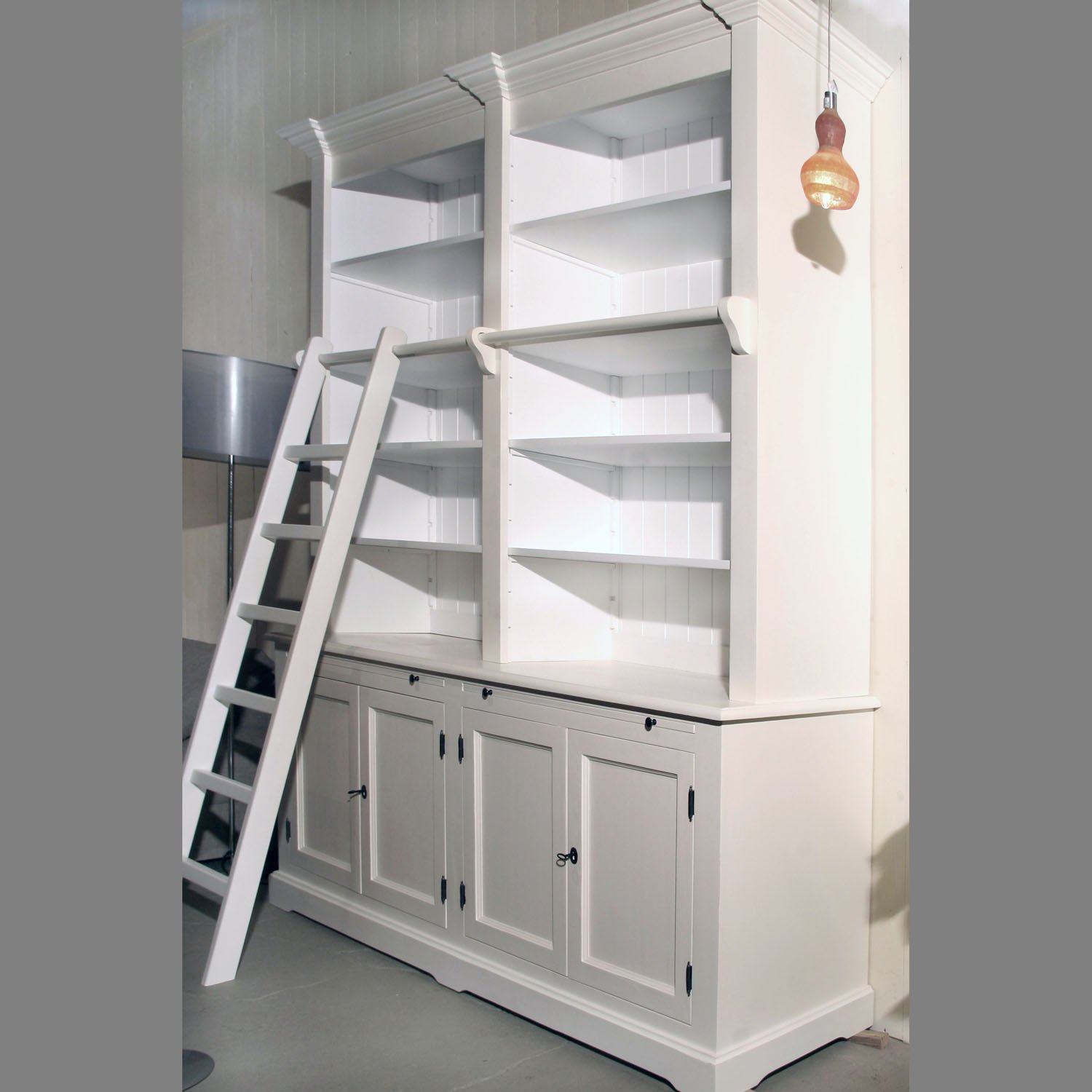 Quadra-Bibliotheksschrank.jpg