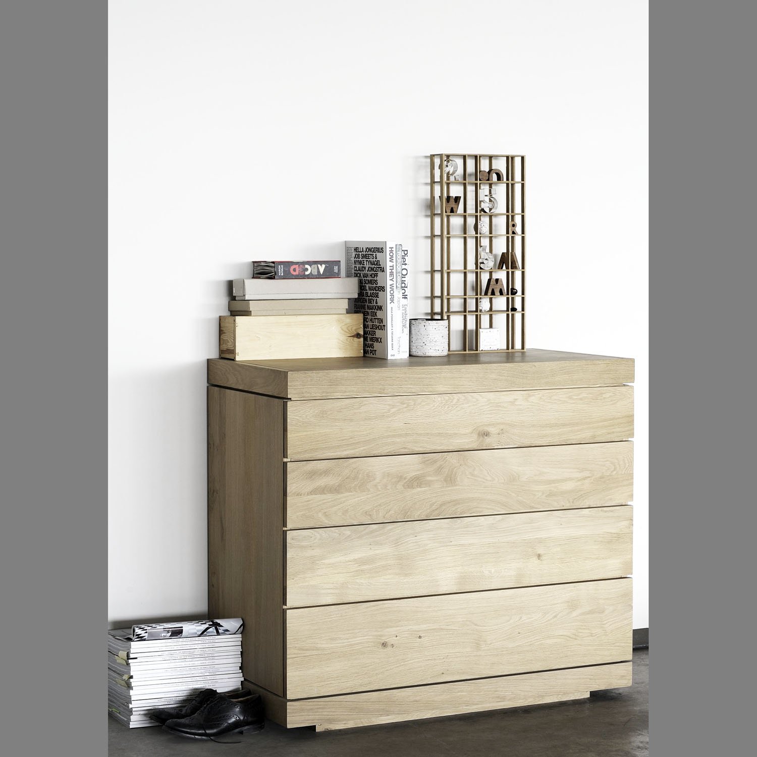 1051399-Ethnicraft-Eiche-Kommode-Burger-4-Schubladen-100x50x90_02.jpg