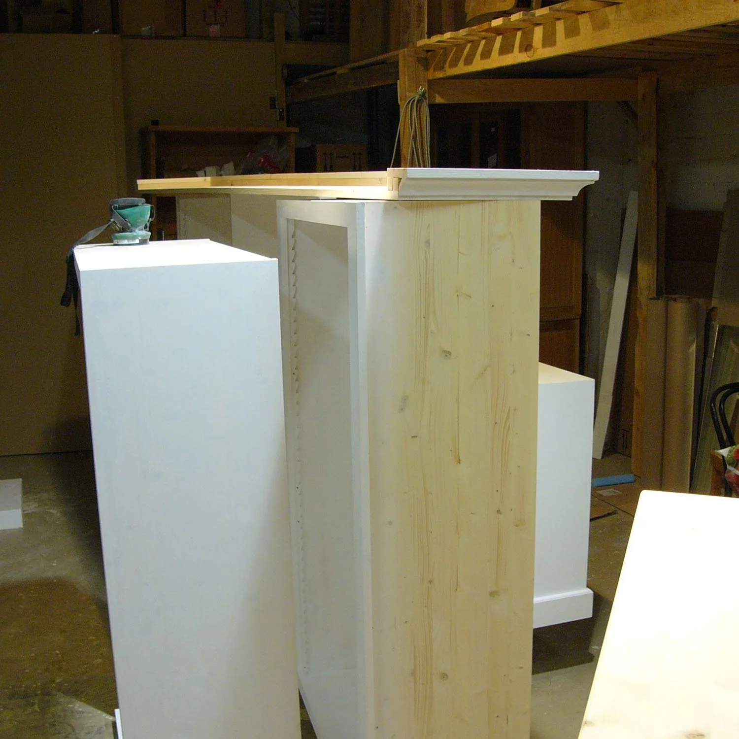 2008-weisser-Buecherschrank-07.JPG