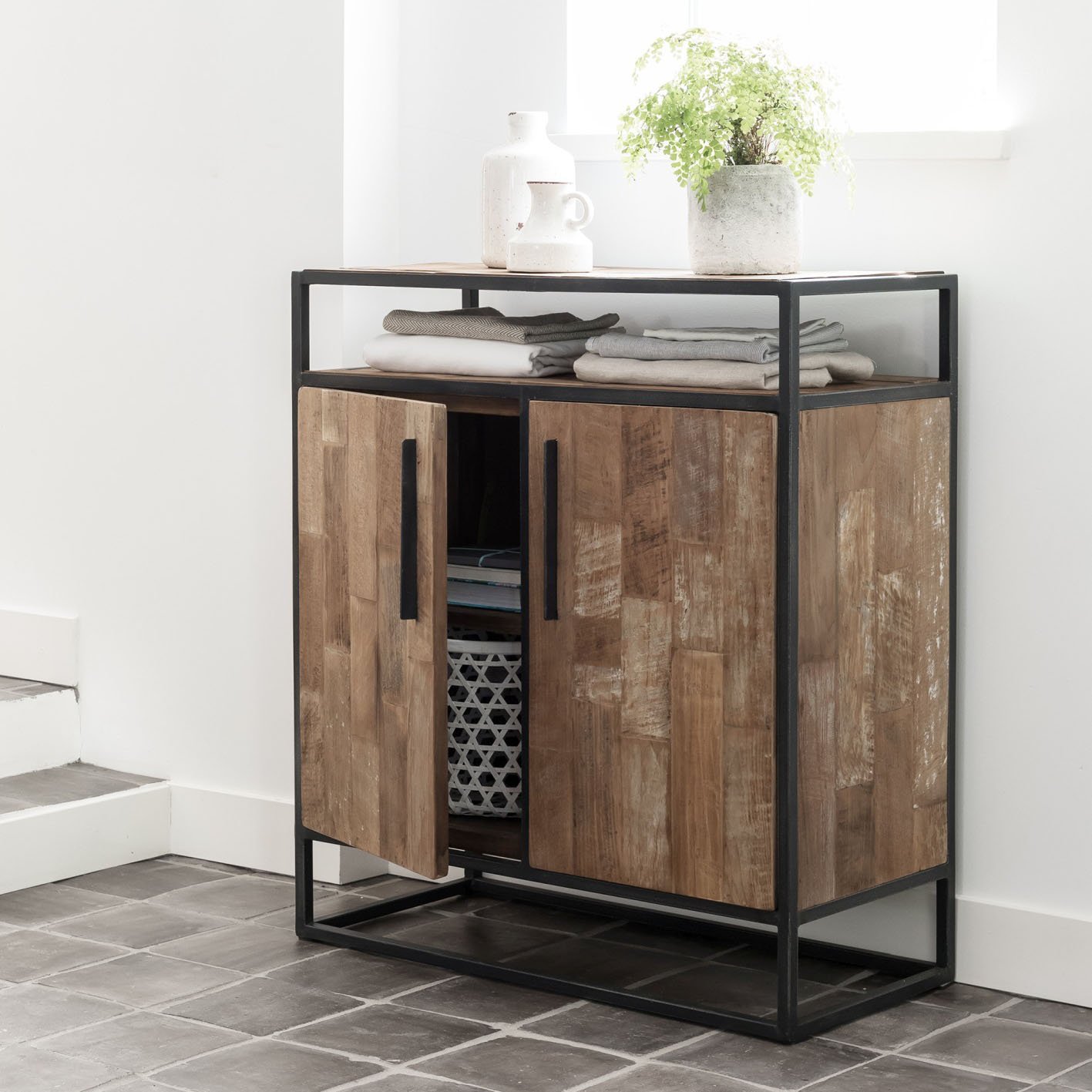 D-Bodhi_UR 630040 Urban sideboard_sf1_90cm.jpg