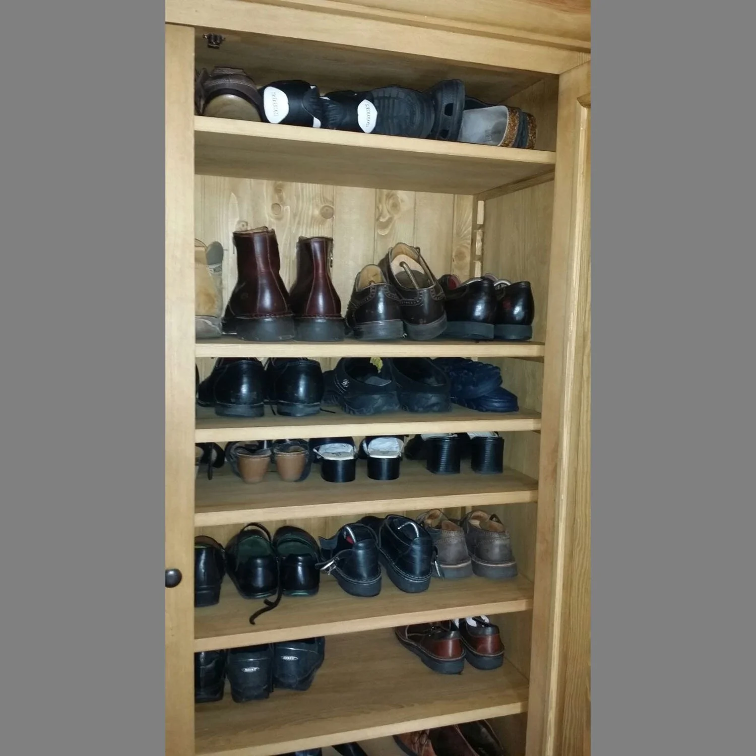 2016-Schuhschrank-Goerlitz-03.jpg