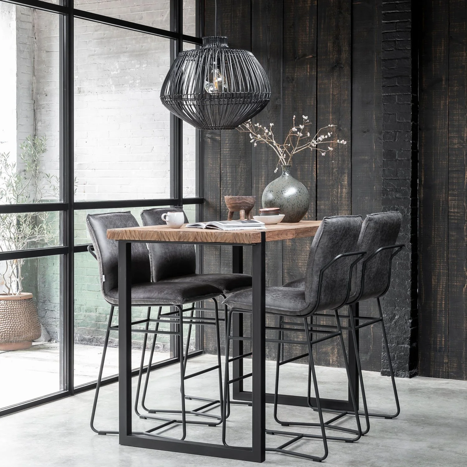428650-bartisch-timeless-dtp-3.jpg