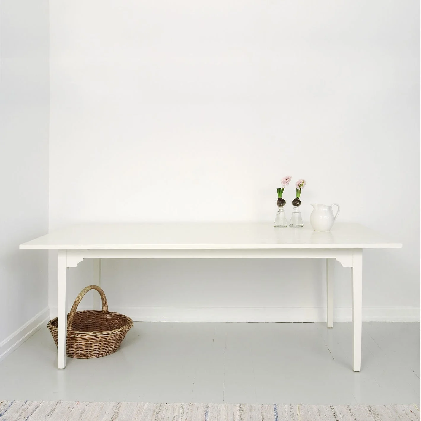 oliver-furniture_091010.jpg