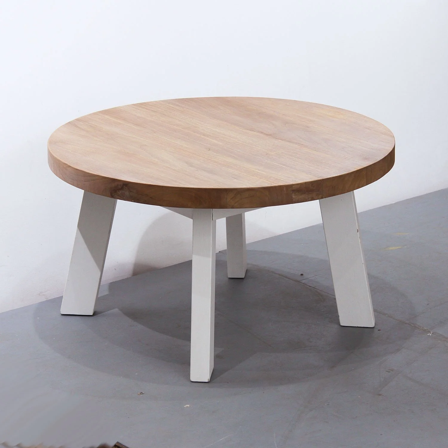 OT-Design-sofatisch-rimd-weiße-Fuesse.jpg