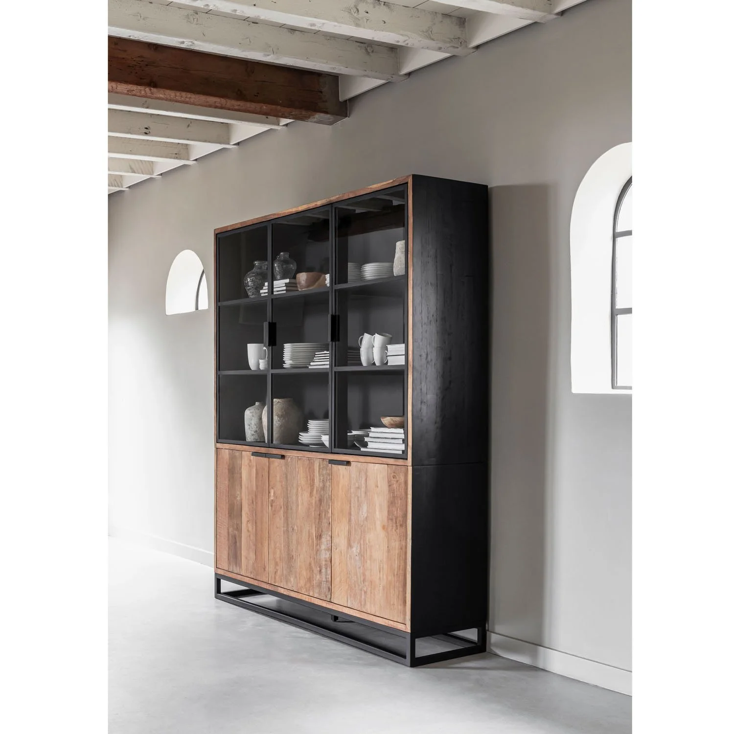 605022_vitrine_03.jpg