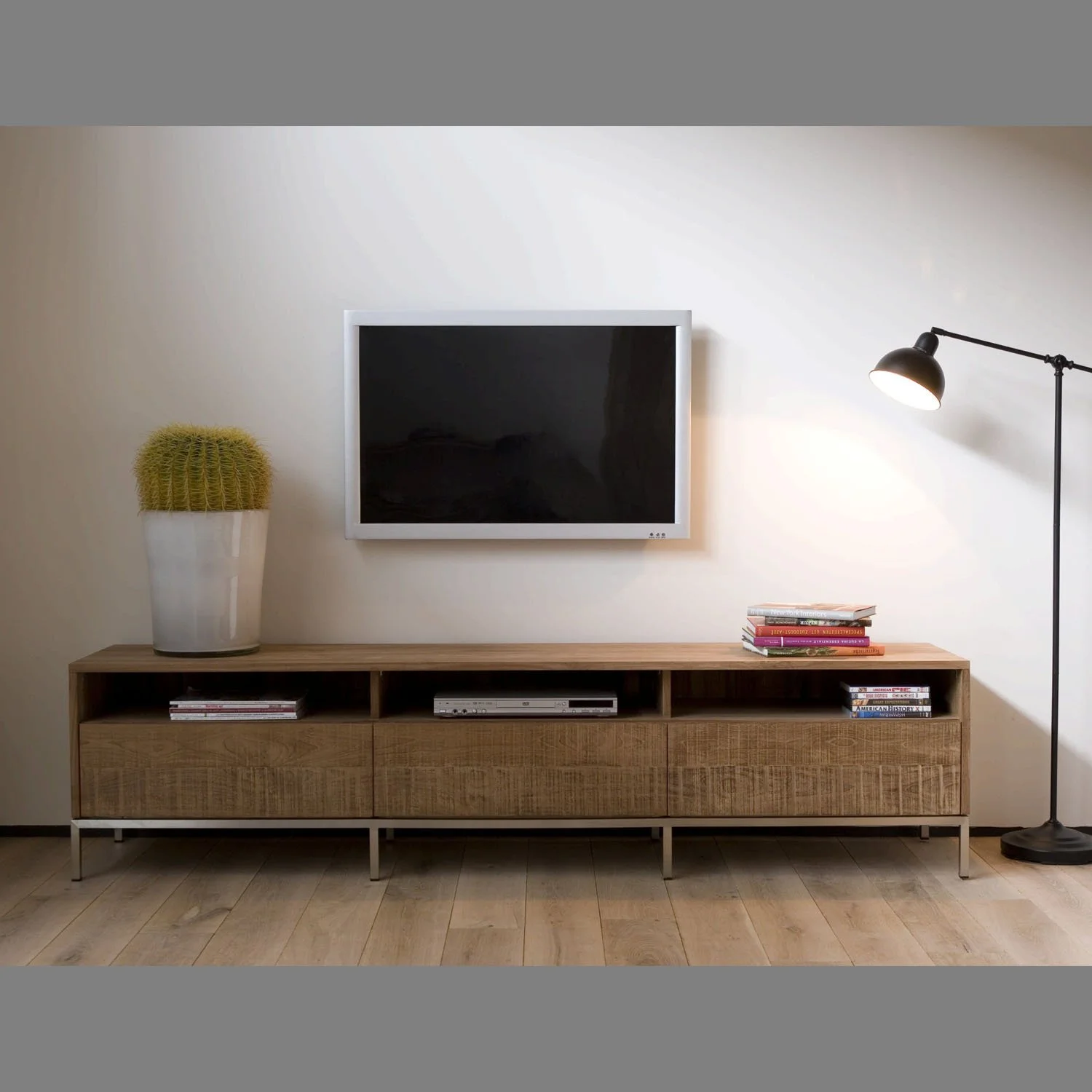 ethnicraft_Teak Rough 15207.jpg