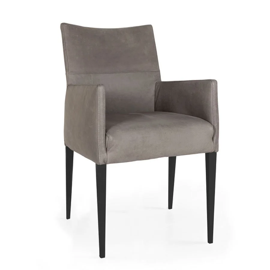 Daryl_Arm Chair_Holzbeine.jpg