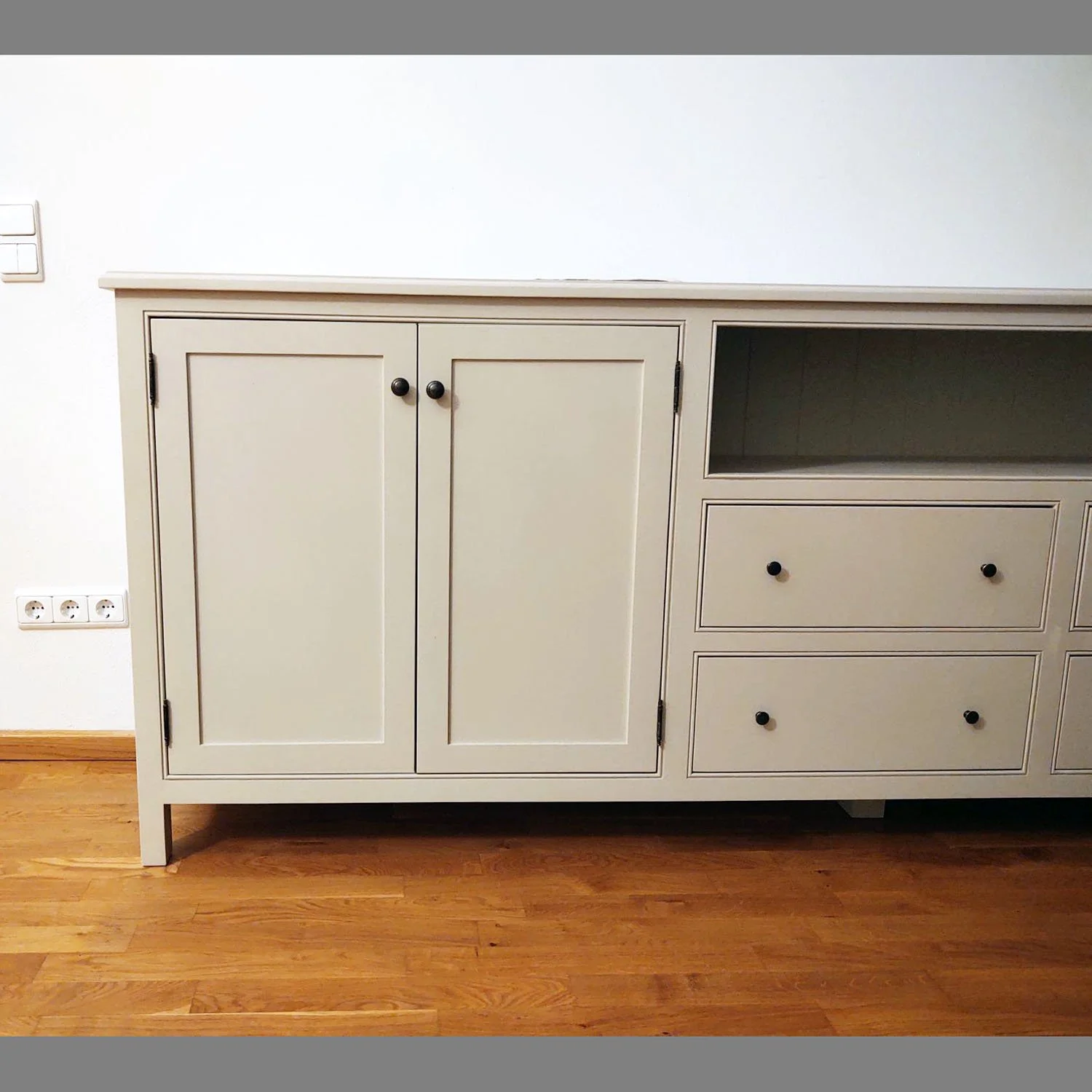 2019-Sideboard-Babelsberg-02.jpg