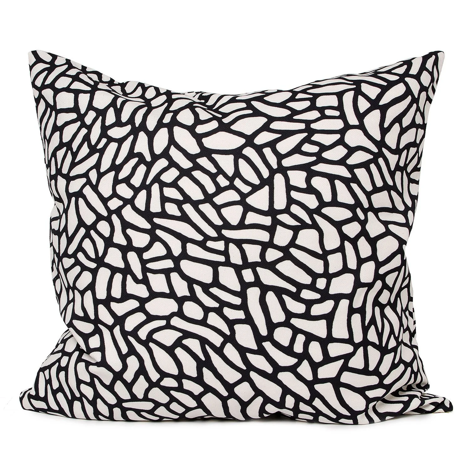 Ulrika-Gyllstad_cushioncover-delta-black-zoom_1.jpg