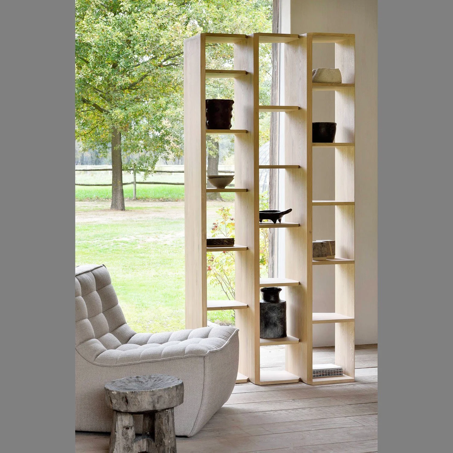 ethnicraft-regal-stairs-regal-03.jpg