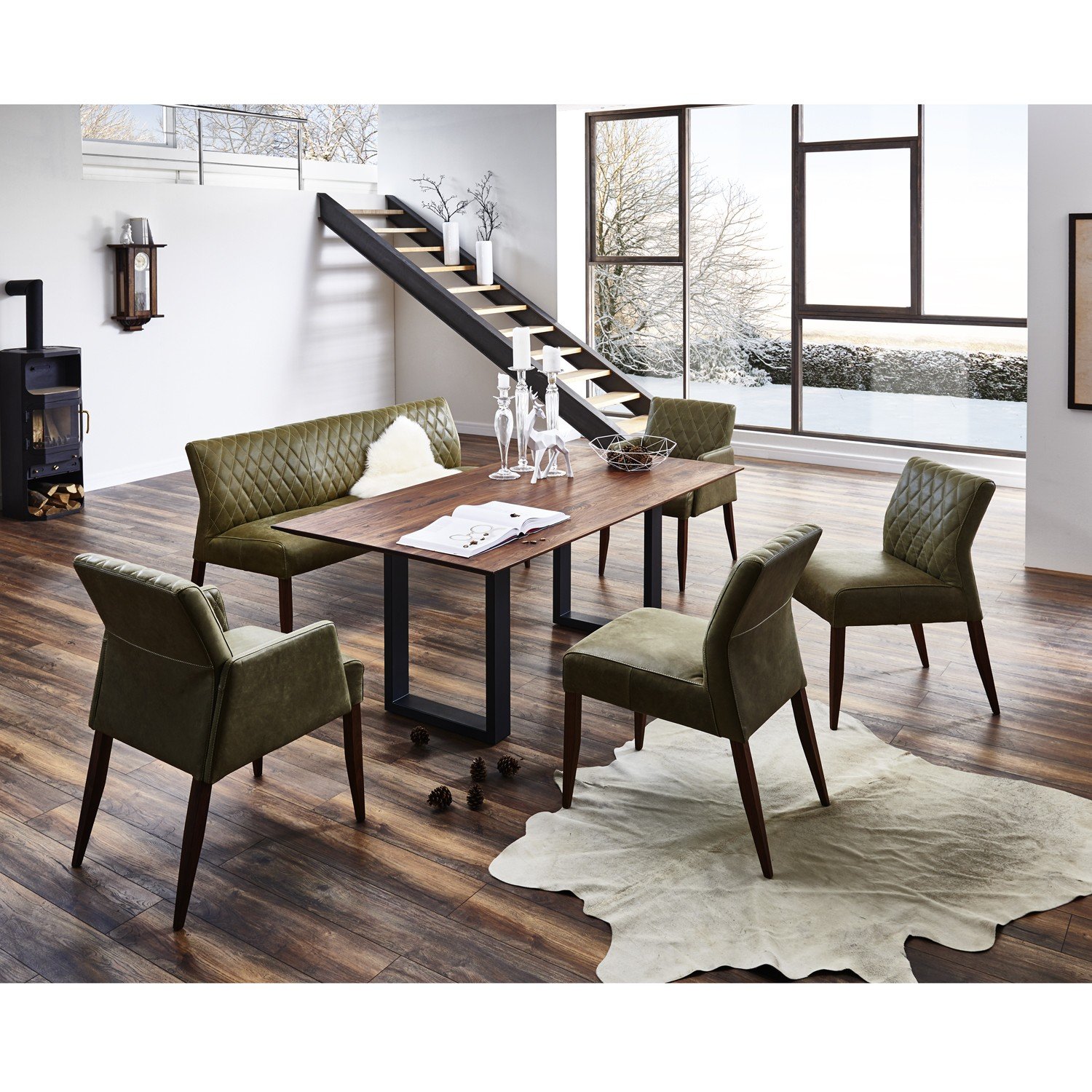 Nouvion-Gruppe-113-Tisch-Nussbaum-D2-Seatle-Bank-Stuhl-02.jpg