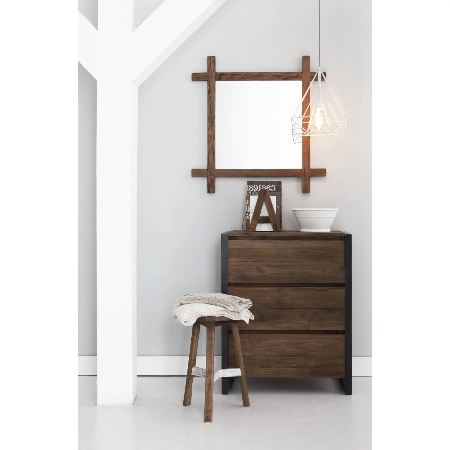 D-Bodhi_FD 230124 Fendy klein dressoir_sf2_DTP_16951260063034.jpg