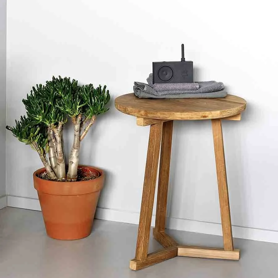 1014212-Ethnicraft-Teak-Beistelltisch-dreibeinig-Tripod-46x46x56_02.jpg