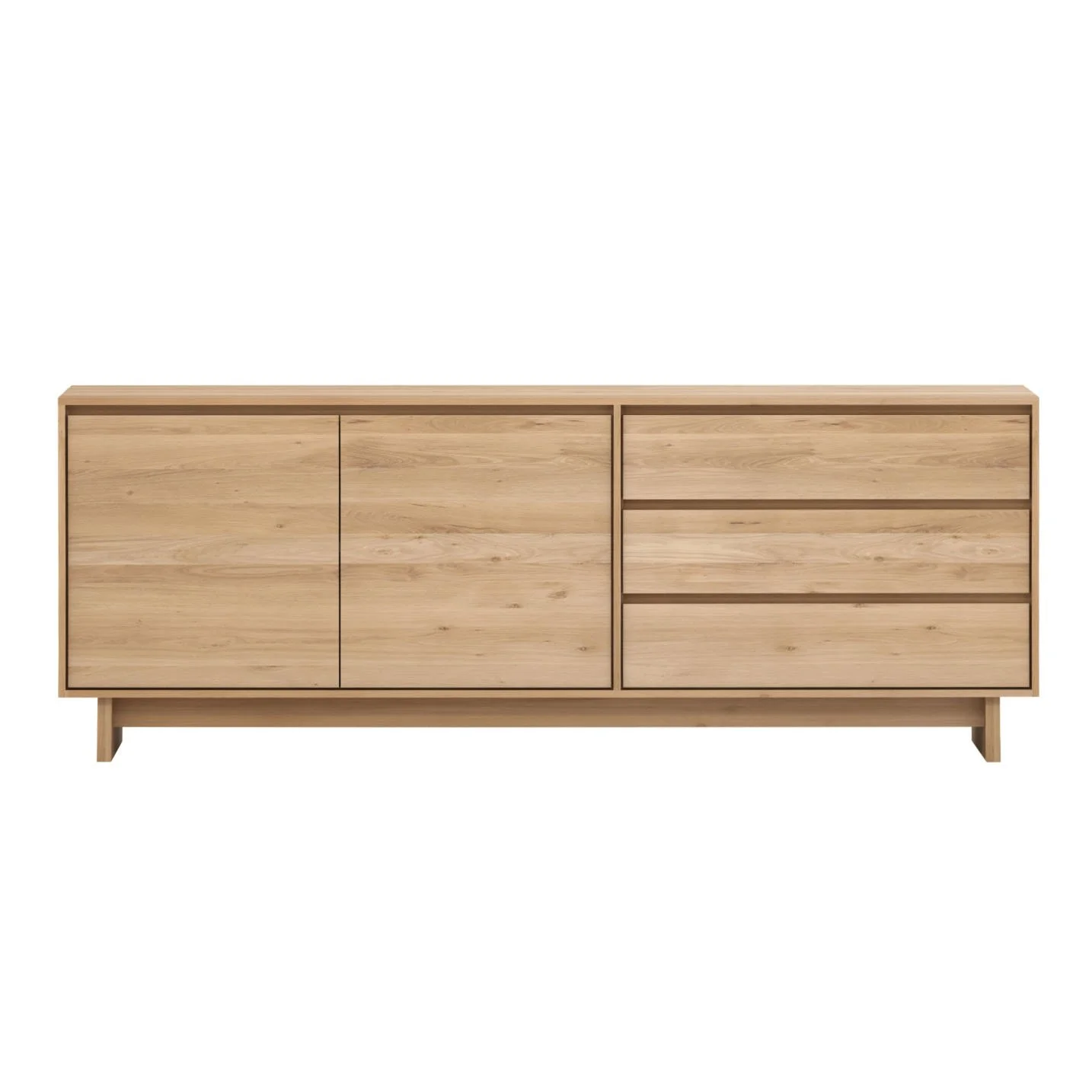 1051451-Ethnicraft-Eiche-Sideboard-Wave-.jpg
