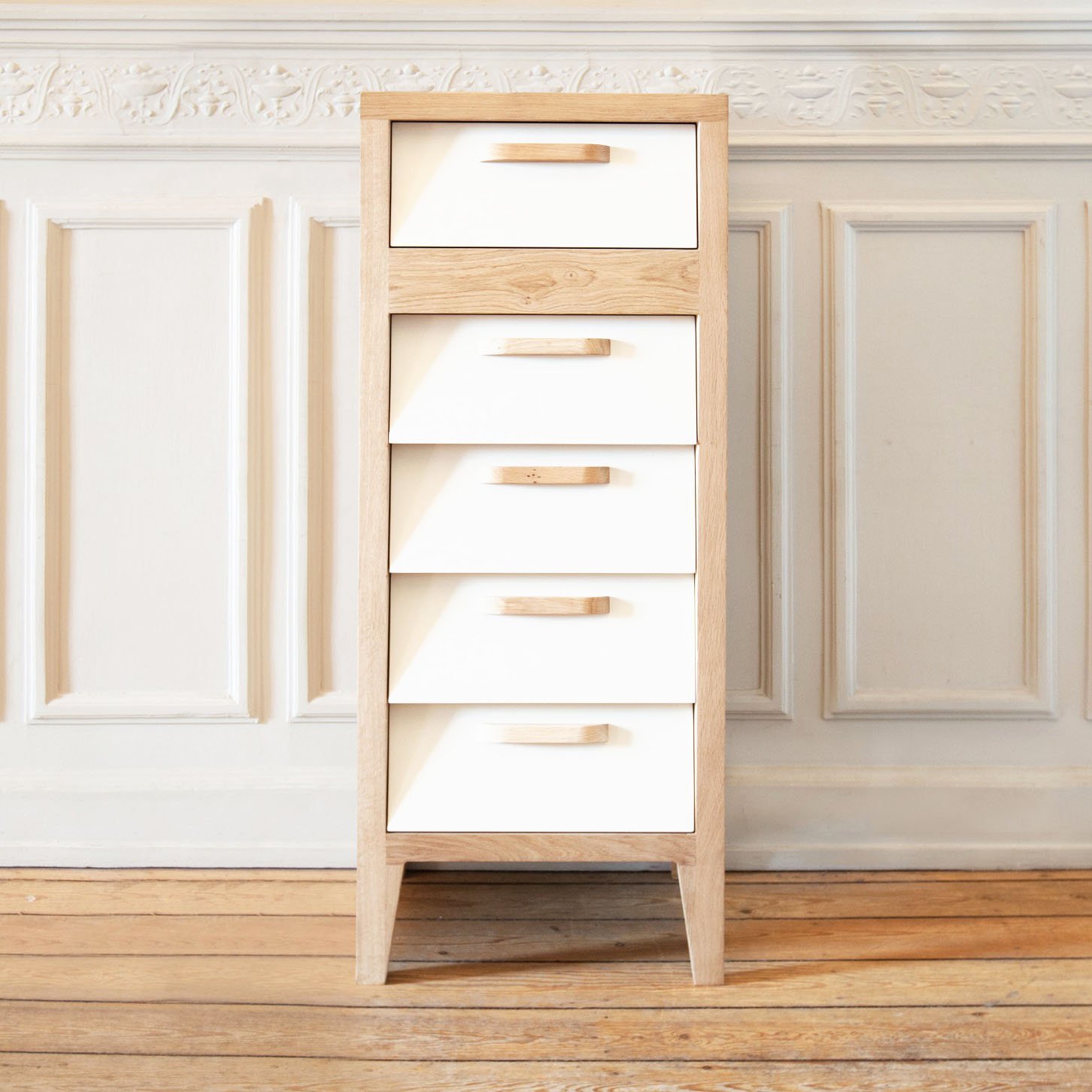 1045031-Ethnicraft-Eiche-Kommode-60's-5-Schubladen-Cream-50x40x130_04.jpg
