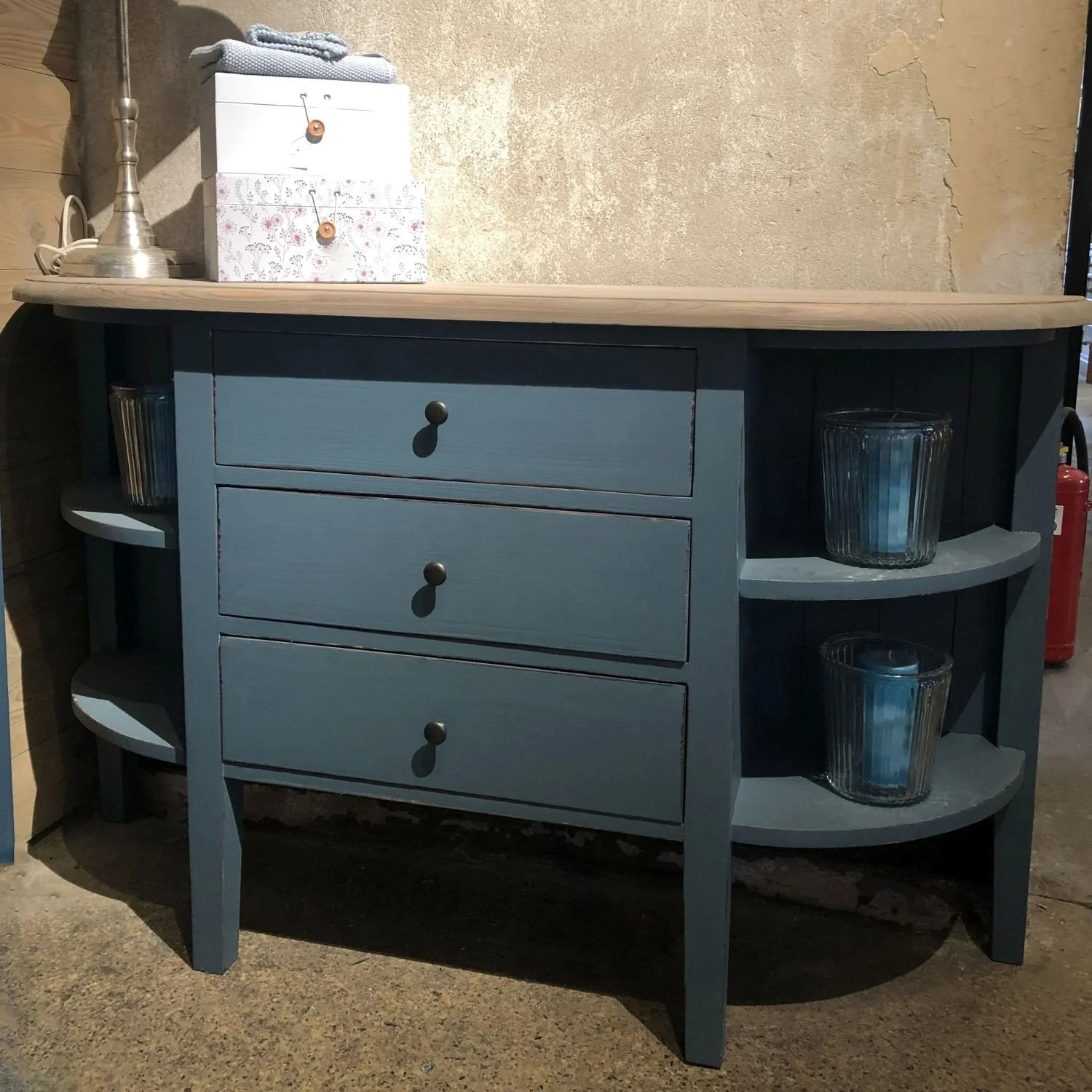 durieux_45D621-Wandtisch-Sidonie-02.jpg