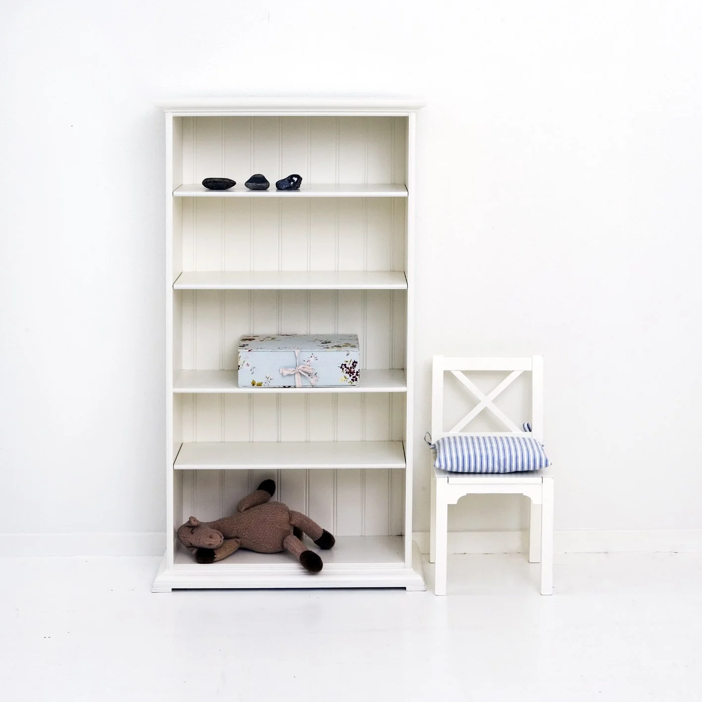 oliver-furniture_021312.jpg