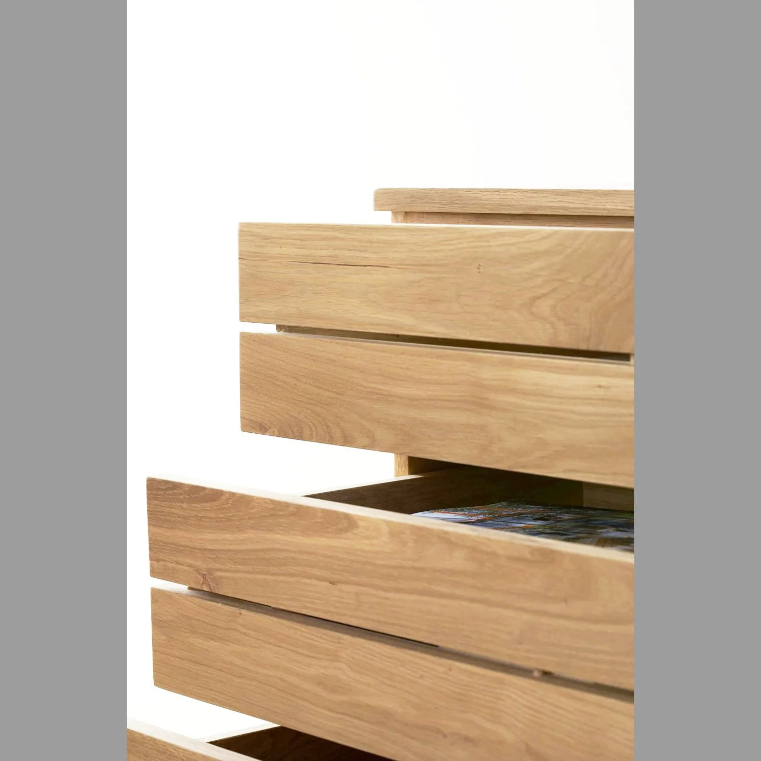 Oak Horizon Bedroom detail.jpg