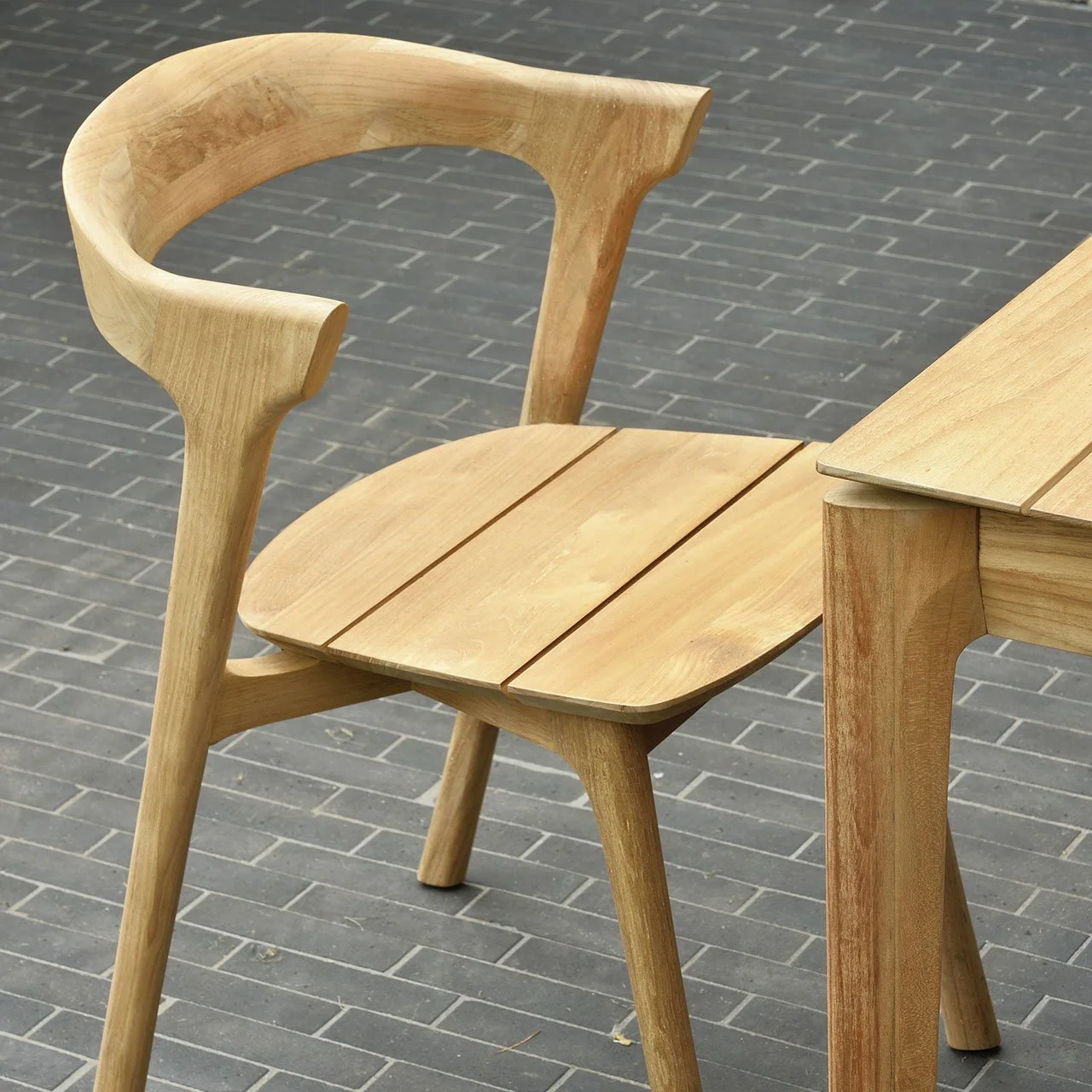 10155 Outdoor Teak Bok chair.jpg