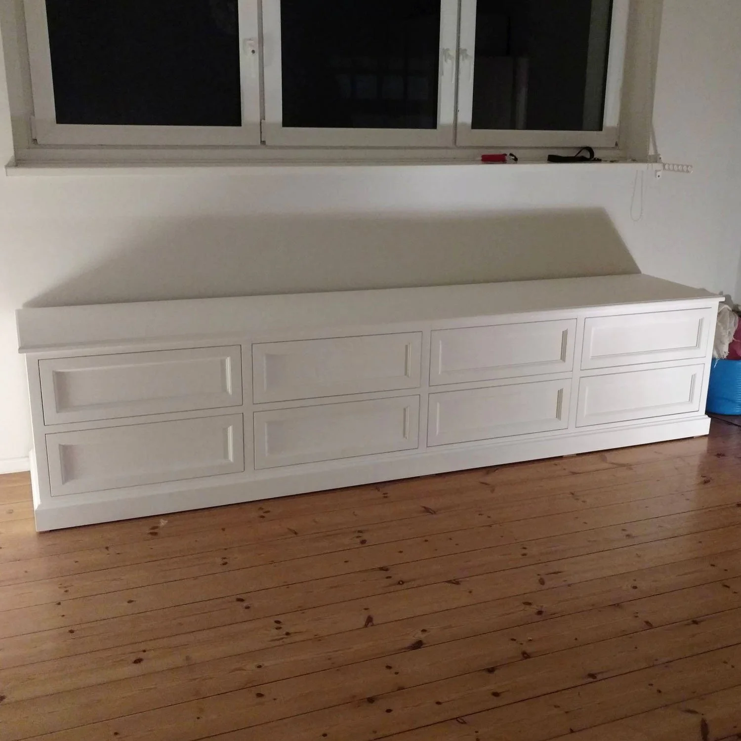 2017-Sideboard-mit-8-Schubladen-01.jpg