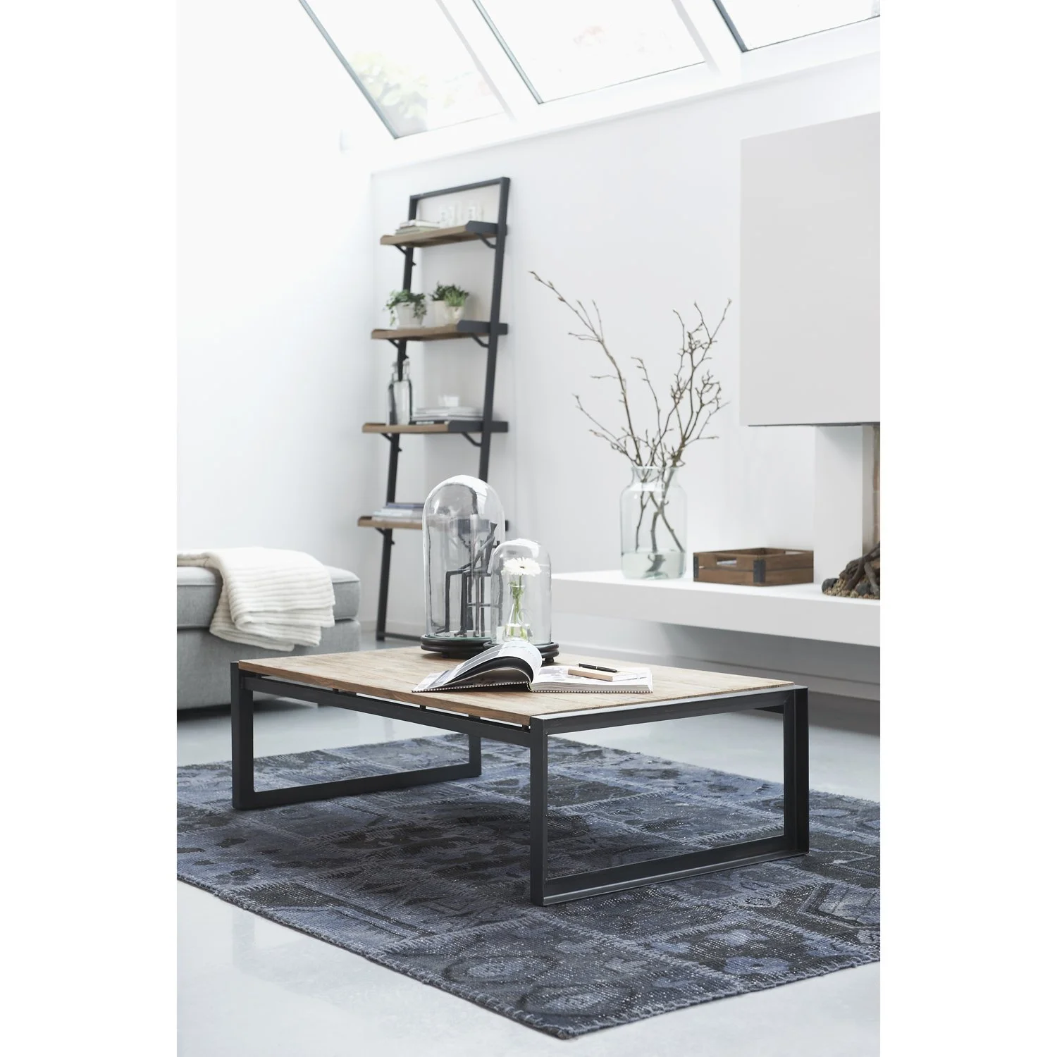 D-Bodhi_FD 270115 Fendy salontafel met wandrek_sf 1_16951260063447.jpg